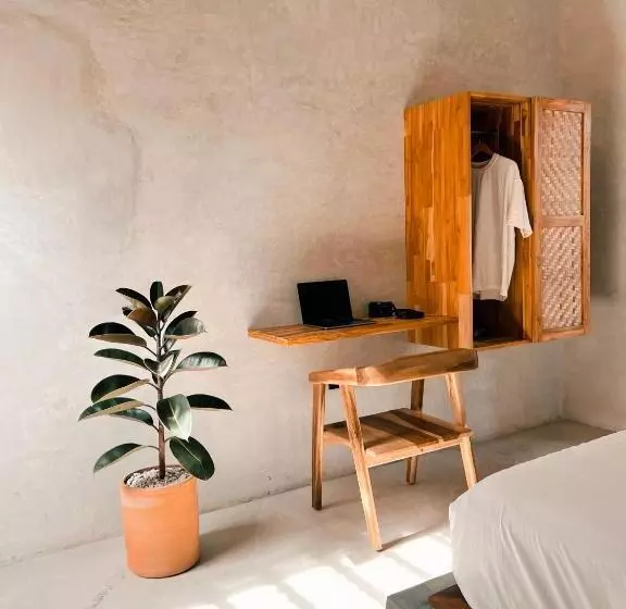 Hotelli Tukasa   Surfhouse