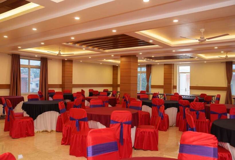 هتل Ultra International