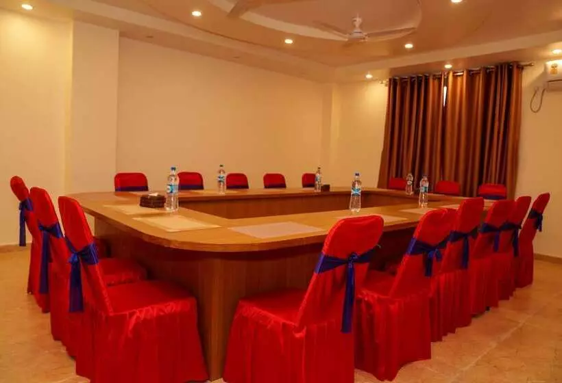 هتل Ultra International