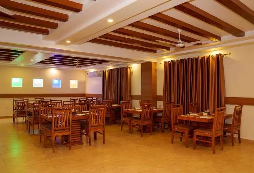 هتل Ultra International