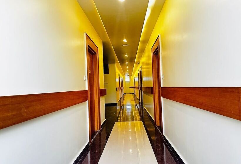 هتل Ultra International