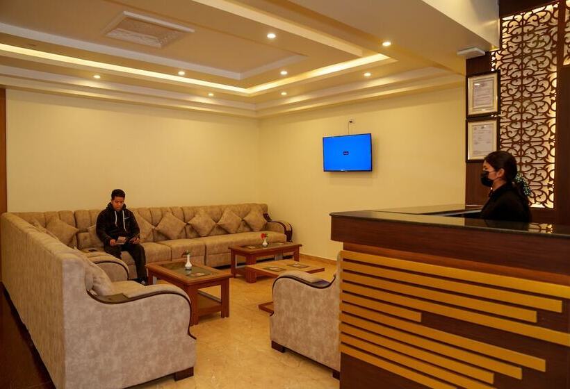 هتل Ultra International