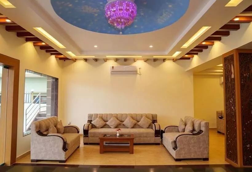 هتل Ultra International