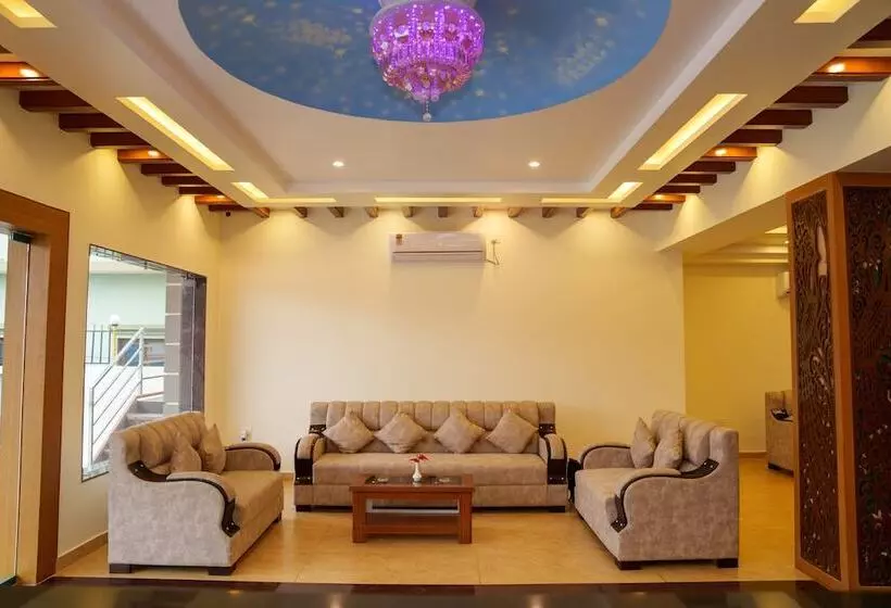 هتل Ultra International