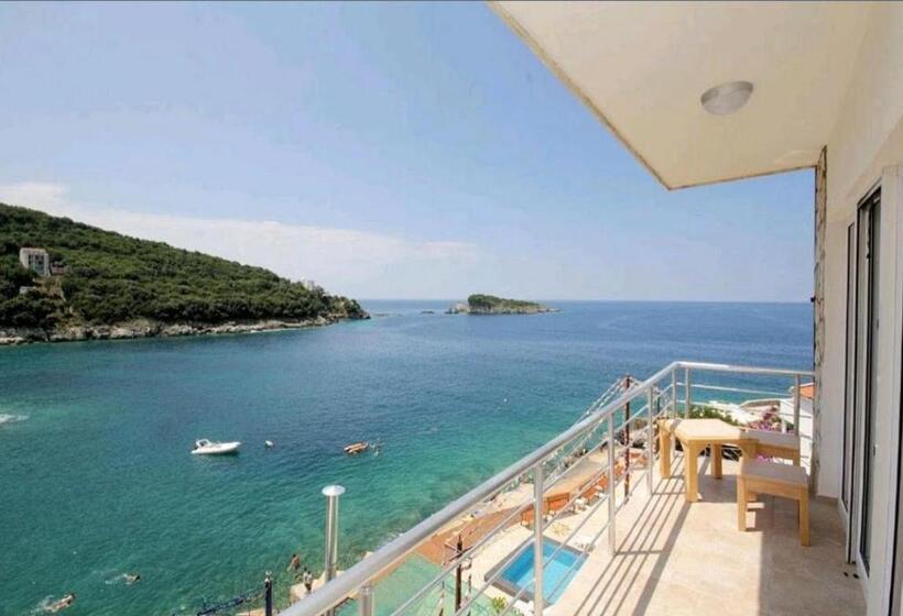 هتل Villa Victoria