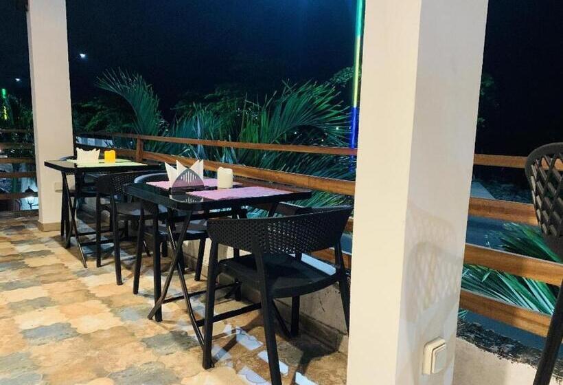 Namaste Hotel & Restaurant