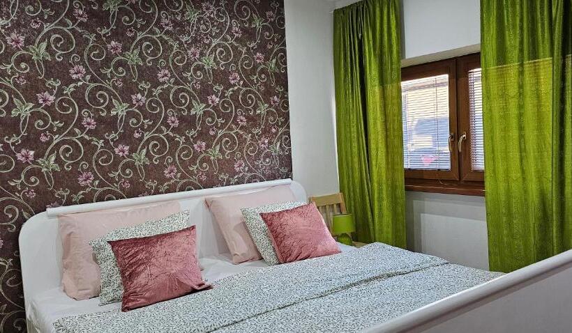 Пансион Ag Euro Apartments