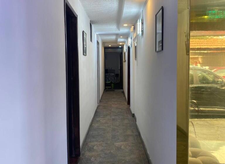 Пансион Calu L Petit Hostel