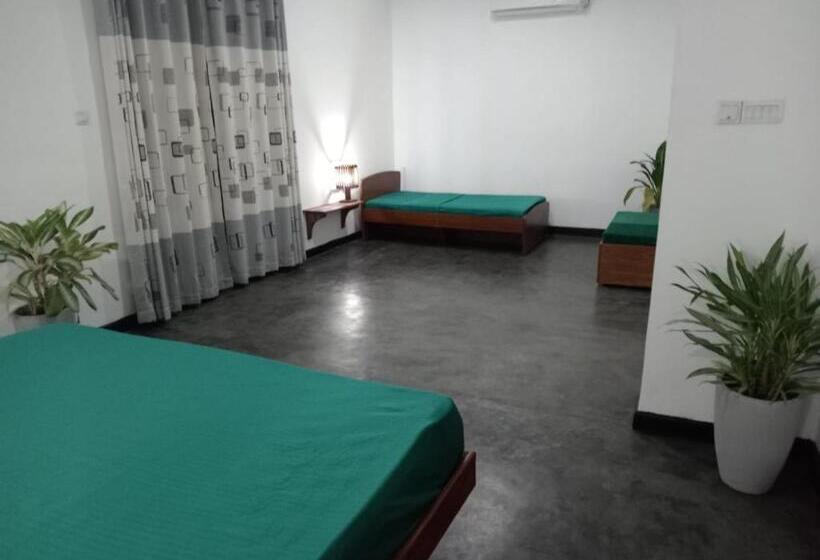 פנסיון Jess Beach Villa