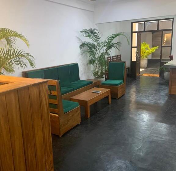 פנסיון Jess Beach Villa