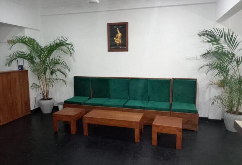 פנסיון Jess Beach Villa