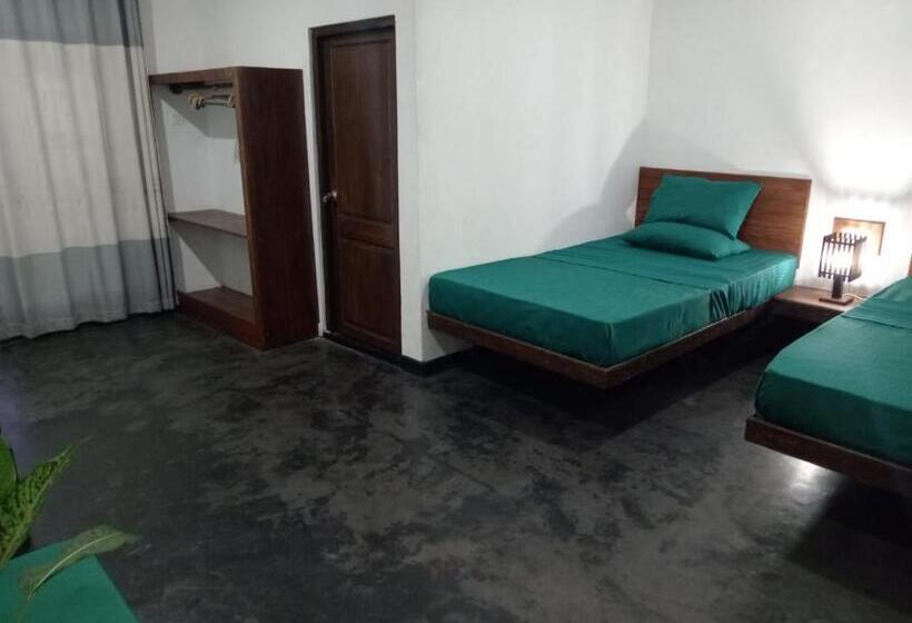 פנסיון Jess Beach Villa