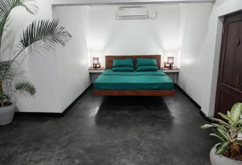 פנסיון Jess Beach Villa