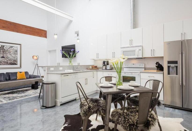 Petaluma Warehouse Lofts Unit C