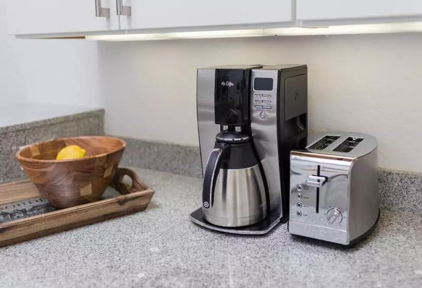 Petaluma Warehouse Lofts Unit C