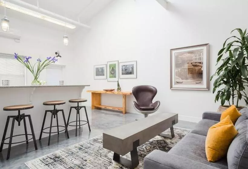 Petaluma Warehouse Lofts Unit C