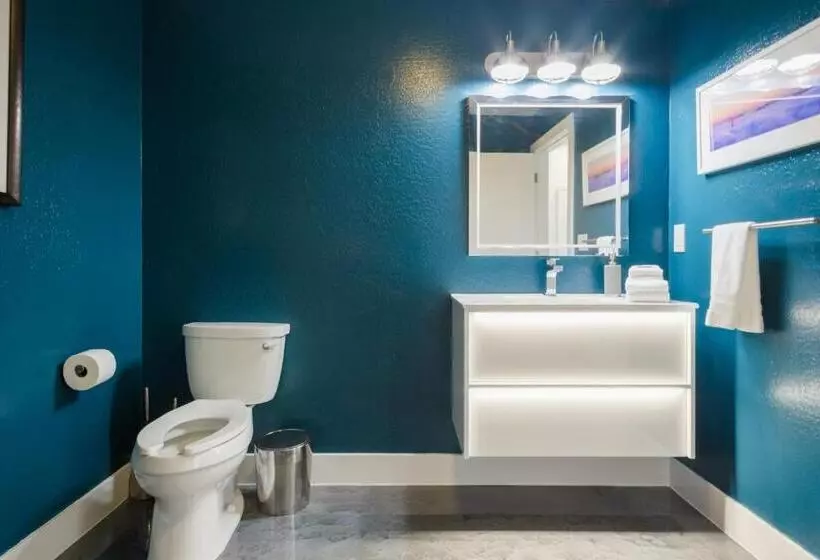 Petaluma Warehouse Lofts Unit C