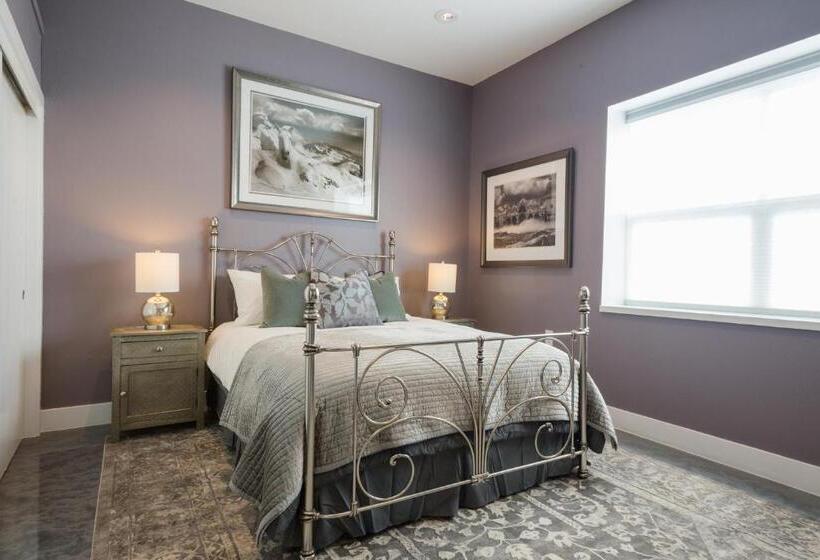 Petaluma Warehouse Lofts Unit C