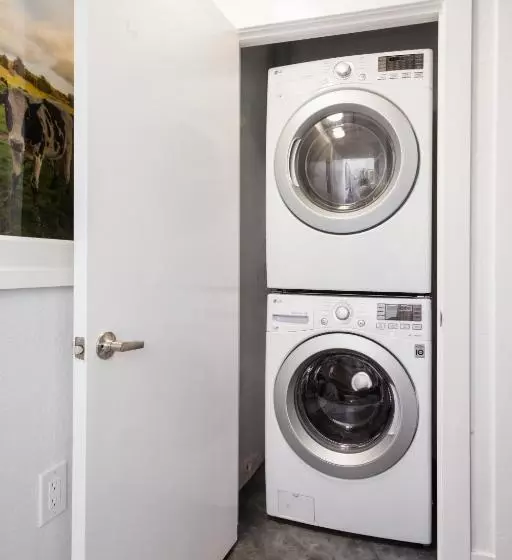 Petaluma Warehouse Lofts Unit C