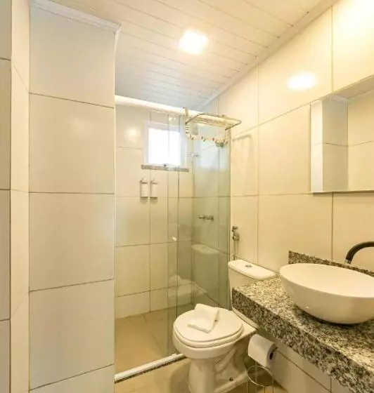 Apartamento Com Garagem No Centro De Guaramiranga