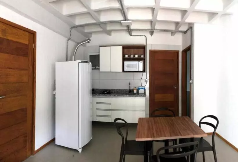 Apartamento Com Garagem No Centro De Guaramiranga