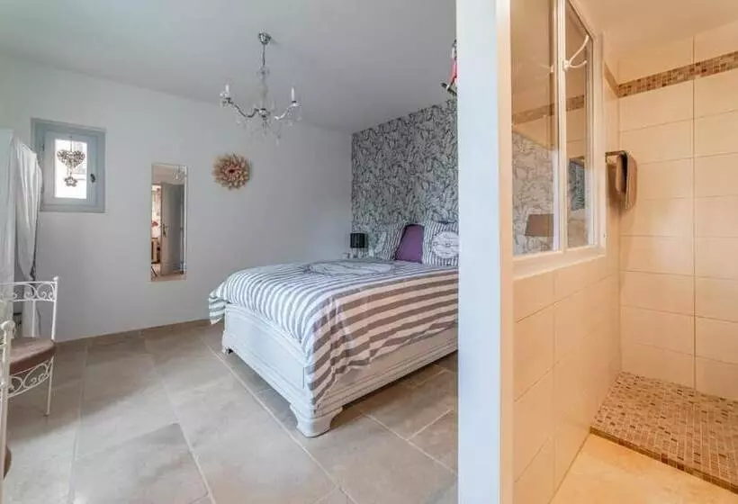 ベッドアンドブレックファースト La Rose Du Vent