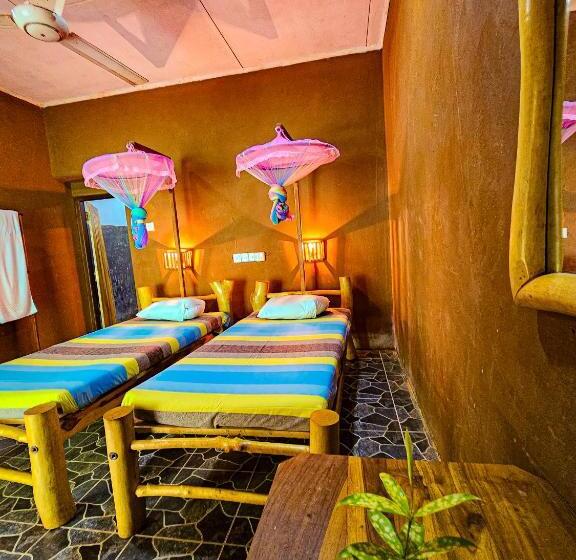 Bed and Breakfast Pam Land Eco Safari Resort