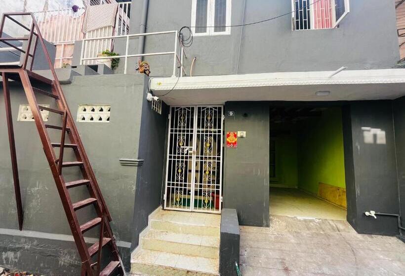 Hostel Kuruku Santhu Colive