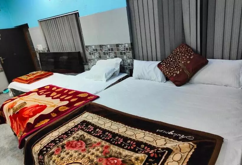 هتل Nidhi Bnb
