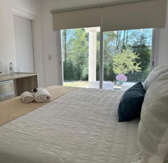 هتل La Jacinta Posada Suites