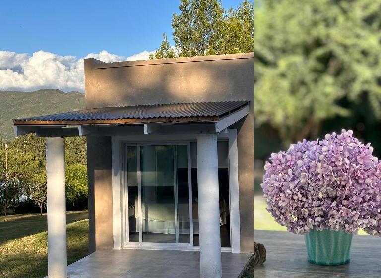 هتل La Jacinta Posada Suites