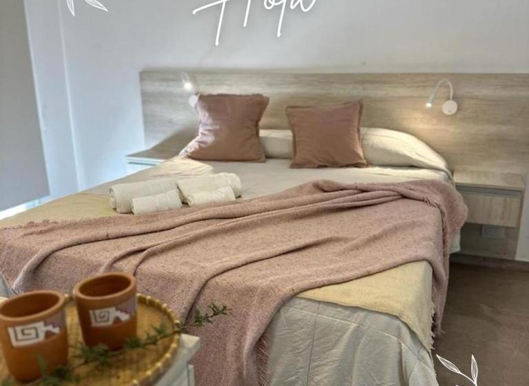 هتل La Jacinta Posada Suites