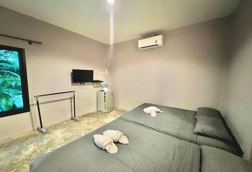 Hotel Phupa Beach Resort