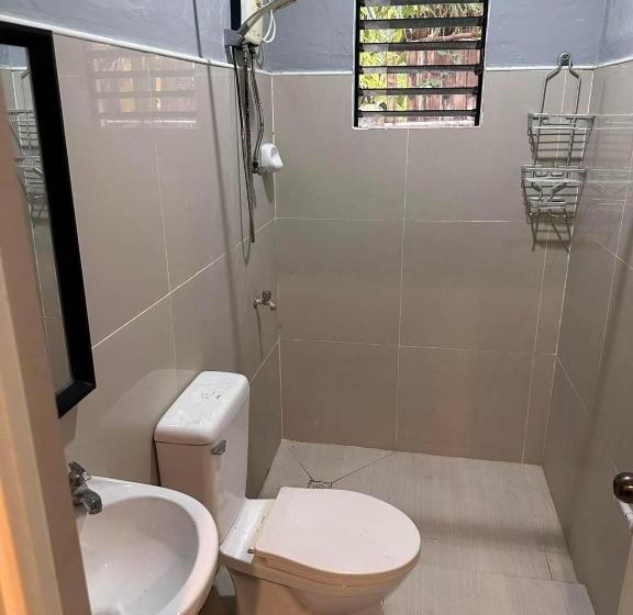 Lionfish Backpackers Hostel Malapascua