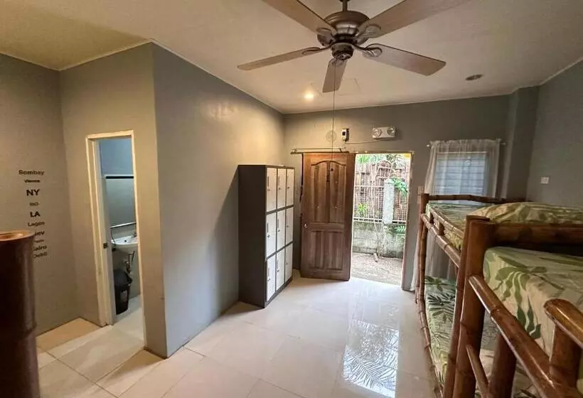 Lionfish Backpackers Hostel Malapascua