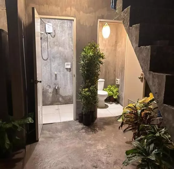 Lionfish Backpackers Hostel Malapascua