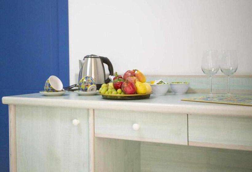 펜션 Chez Lucy Cefalù