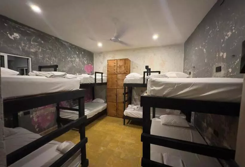 پانسیون Hostelaje