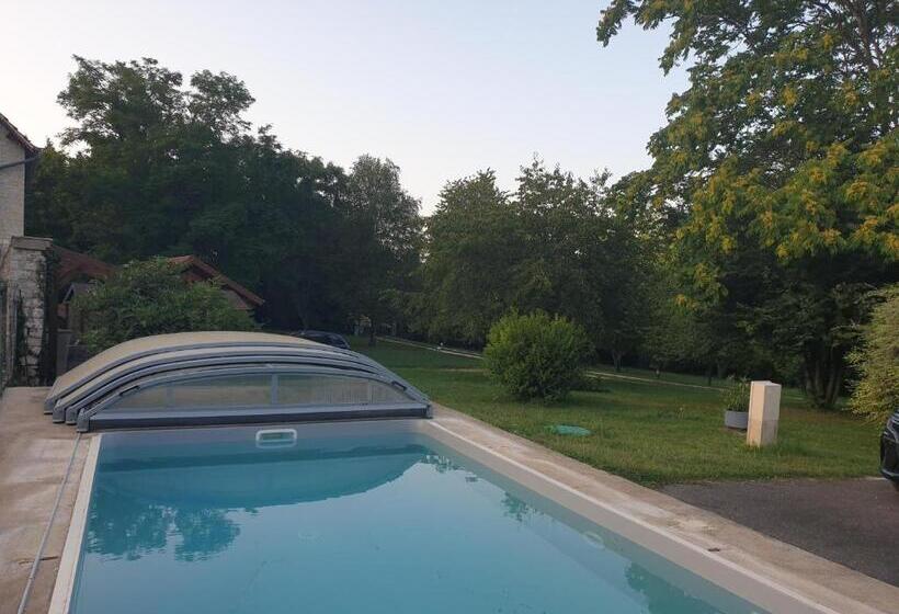 Пансион La Casa D Augy Logement Du Rez De Jardin