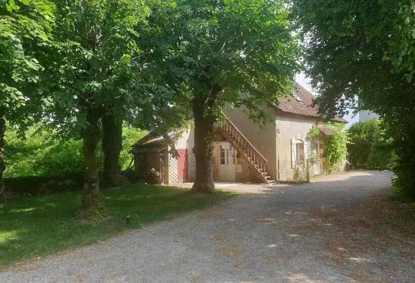 Majatalo La Casa D Augy Logement Du Rez De Jardin