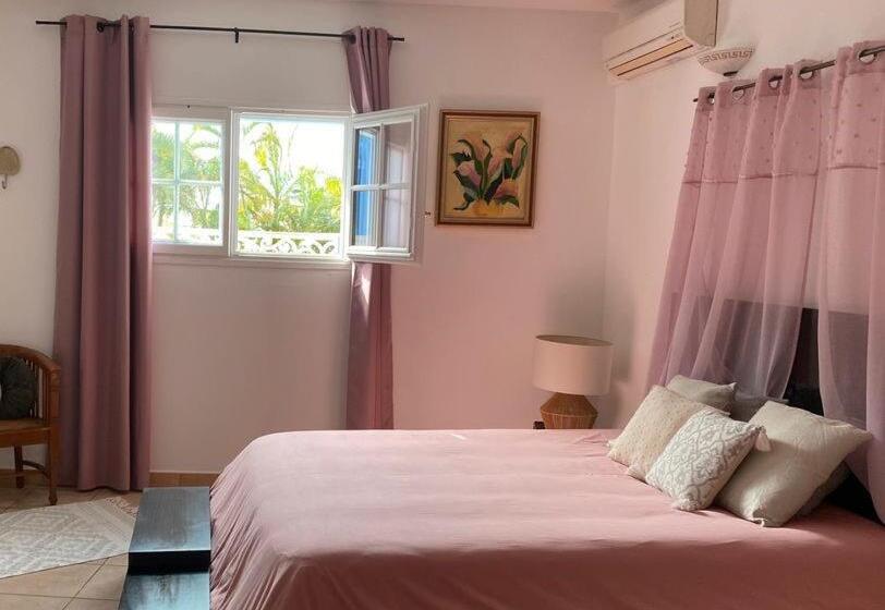 پانسیون La Villa D Elyas