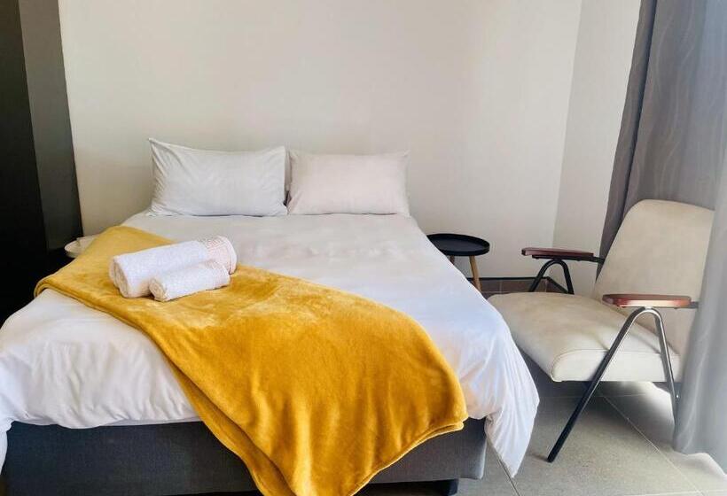 פנסיון Trendybliss Guest House