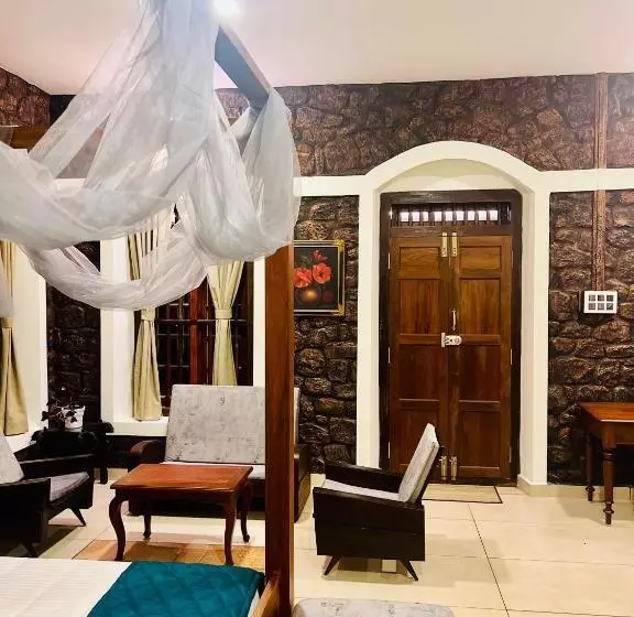 Lomakeskus Nature Sanctuary Urumbi Hills