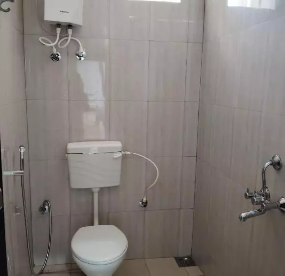 Lomakeskus Oceanic Stay And Restaurant Gokarna