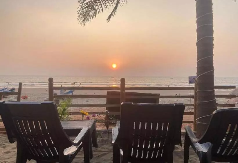 Lomakeskus Oceanic Stay And Restaurant Gokarna