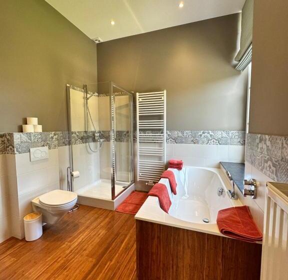 مبيت وإفطار Château De Beez