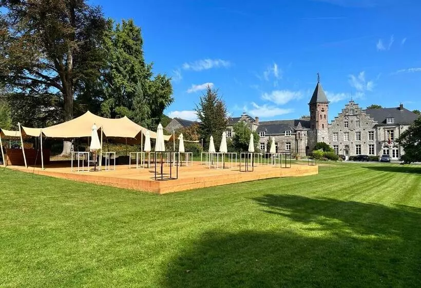 Aamiaismajoitus (B&B) Château De Beez