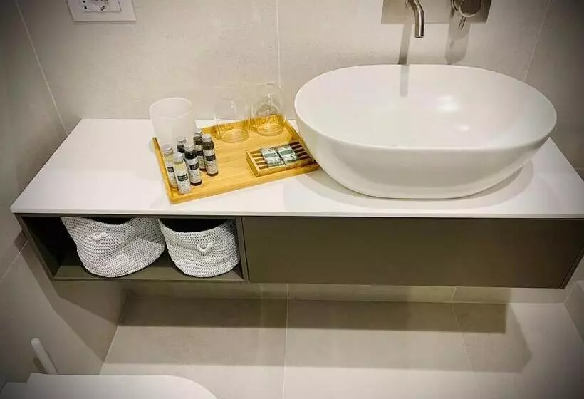 تختخواب و صبحانه Leaf Apartments   Solari / Tortona