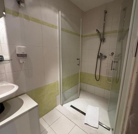 Lucia S Elbhotelchen