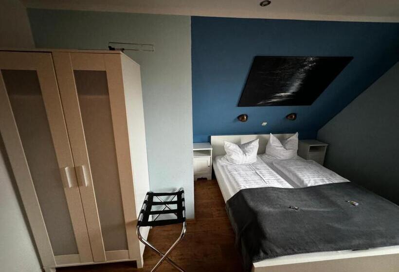 Lucia S Elbhotelchen